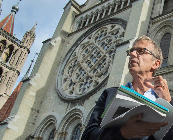 Yves Golay-Fleurdelys, responsable de la construction durable à la Direction générale des immeubles et du patrimoine: «l’eau est un fléau pour la molasse!». ARC - JB Sieber