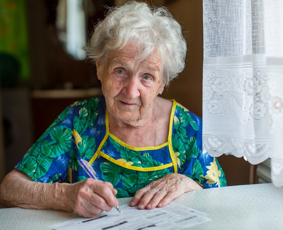 L’octroi de prestations complémentaires n’est en rien de la charité, mais un droit inscrit dans la loi et la Constitution suisse, et financé par les impôts cantonaux et fédéraux. De Visu