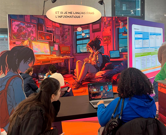 Pour répondre à la pénurie de places d’apprentissage en informatique, les programmes ICT Junior ou ICT Start enseignent gestes techniques et compétences comportementales aux apprenties et apprentis de 1ère année dans des centres de formation spécialisés. GRI