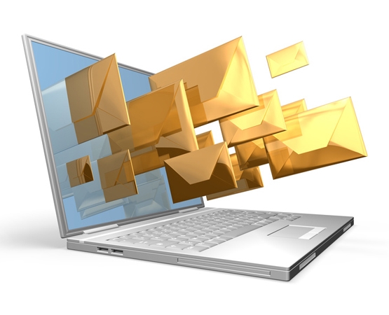 De nouvelles bases légales permettront aux entreprises et aux citoyens de faire leurs demandes et de recevoir les décisions de l’administration par voie électronique. Fotolia_Sébastien Garcia